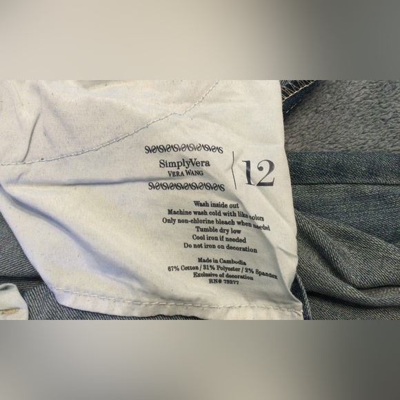 Women’s Simply Vera Wang Jeans - Picture 3 of 4